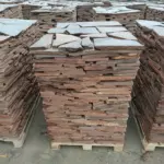 Песчаник красный 1 м³ (30-35 м²) обожженный, 20-30 мм для мощения дорожек на бетон